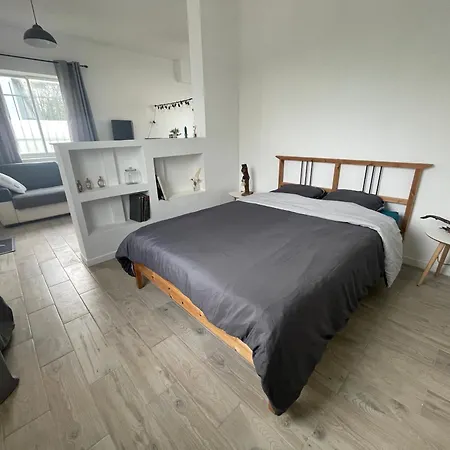 Cosy Avec Deco Artisanale Unique Apartment Voeuil-et-Giget