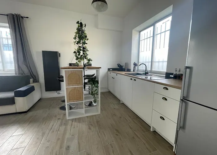 Cosy Avec Déco Artisanale Unique